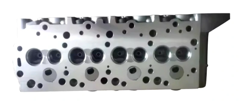 Engine Cylinder Head OEM MD348983 MD303750 with Turbocharger for Mitsubishi Montero Pajero L3200 25L Diesel Engine 4D5611 Engine Cylinder Head OEM MD348983 MD303750 with Turbocharger for Mitsubishi Montero Pajero L3200 25L Diesel Engine 4D5611